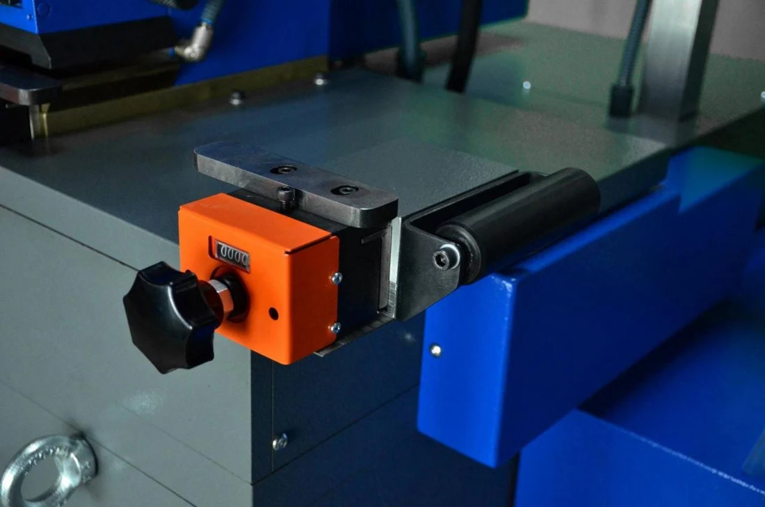 KN 67 HBA PLC detail 3
