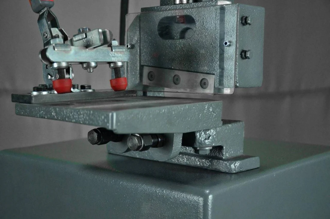 MAK 01 HP -100 — detail 2